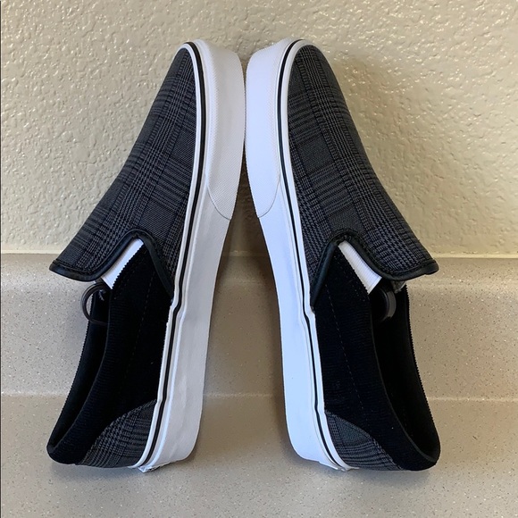 New Vans Slip on Suiting Black/White - Picture 6 of 9